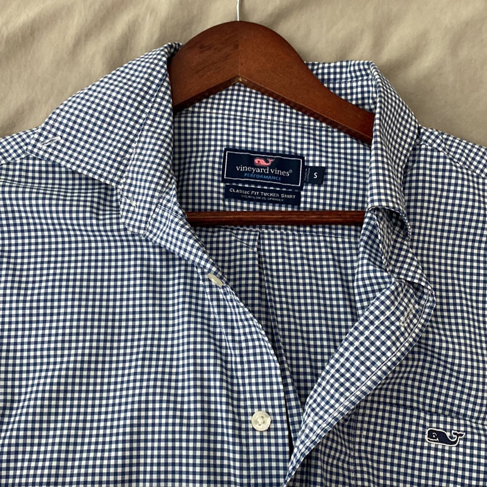 Vineyard Vines Performance Button Down - image 6